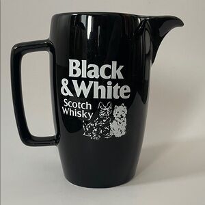 BLACK & WHITE Scotch Whisky Porcelain Pitcher Jug Scotties Made in England